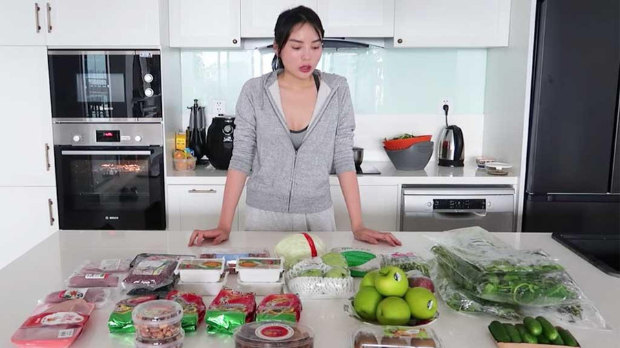 Kỳ Duyên nấu ăn theo khoa học giữ dáng