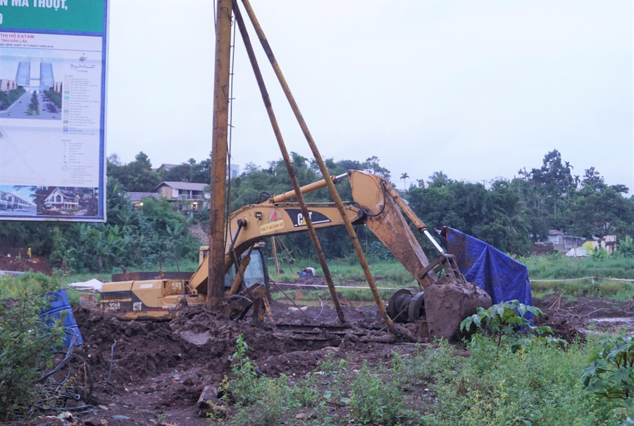 Thi công Dự án Hồ thủy lợi Ea Tam (TP. Buôn Ma Thuột).