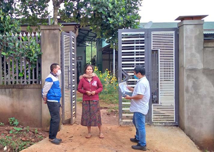 Căn nhà của bà Puih H’Bui đang bị ngân hàng thông báo thực hiện các thủ tục bán tài sản theo quy định. Ảnh: Lê Anh