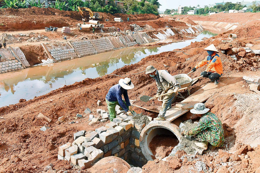 Trong những tháng còn lại của năm 2021, TP. Pleiku tập trung huy động kịp thời nguồn thu tiền sử dụng đất vào ngân sách nhà nước. Ảnh: Đức Thụy