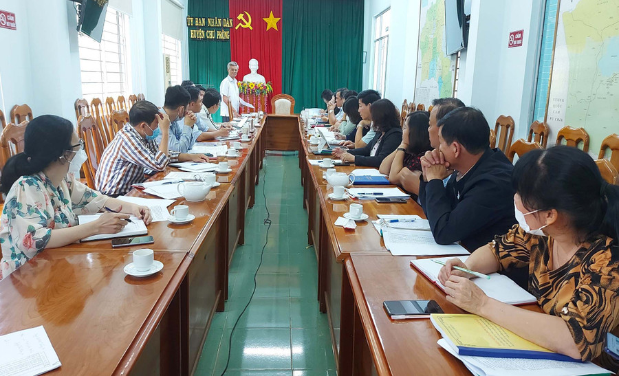 5. Quang cảnh buổi làm việc