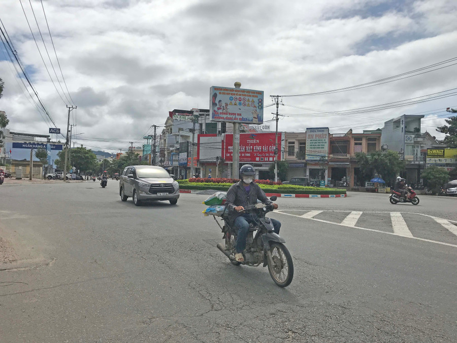 Các dự án đấu giá đất có thu tiền sử dụng đất trên địa bàn thị xã An Khê vẫn chưa được tổ chức, gây ảnh hưởng đến việc thực hiện chỉ tiêu thu ngân sách. Ảnh: Nguyễn Diệp