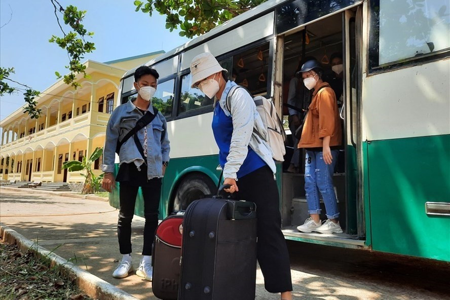 Quảng Nam lên phương án đón người dân ở vùng dịch đang gặp khó khăn về quê cách ly. Ảnh: Thanh Chung Quảng Nam lên phương án đón người dân ở vùng dịch đang gặp khó khăn về quê cách ly. Ảnh: Thanh Chung
