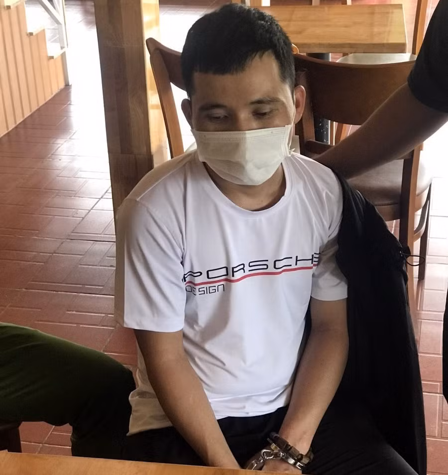 Đối tượng Hà bị Công an huyện Krông Nô bắt giữ. Ảnh: Thuần Trí