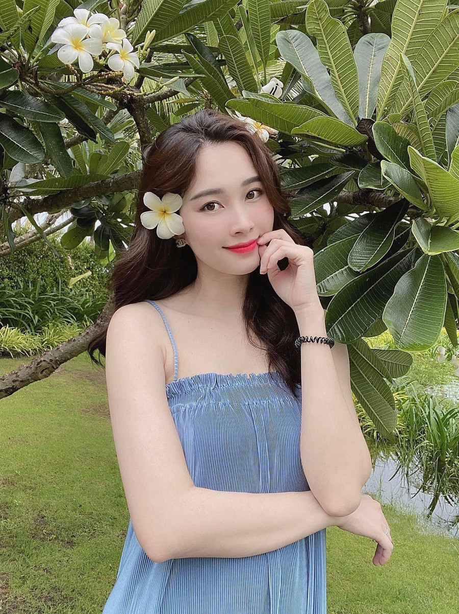 Nhan sắc của Đặng Thu Thảo sau khi sinh con thứ 2. Ảnh: FBNV