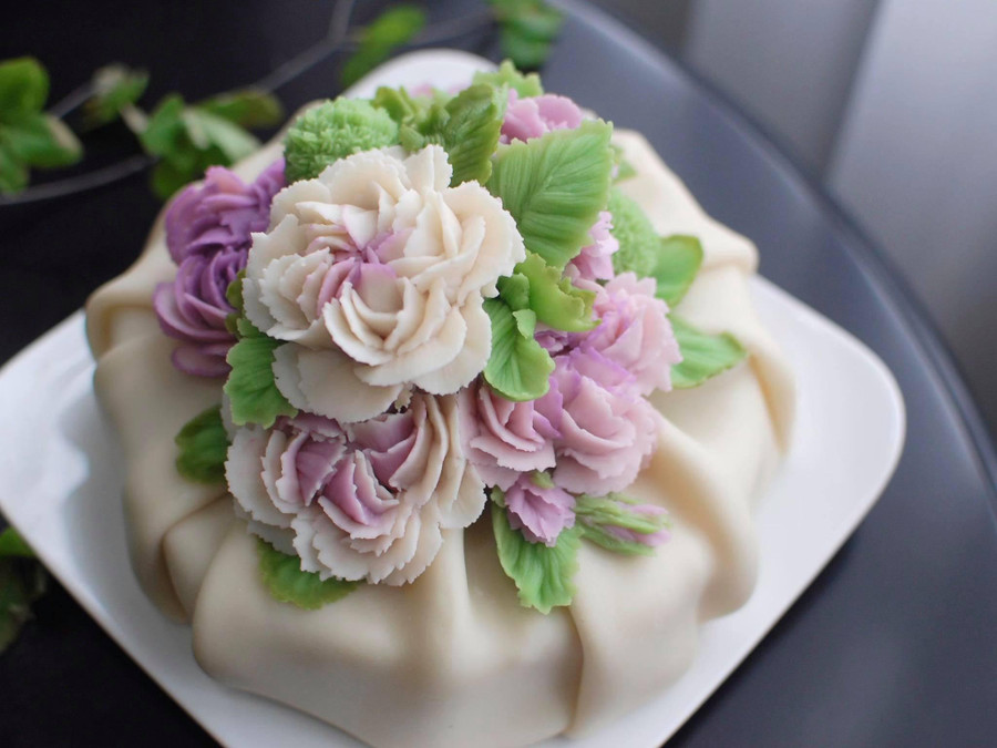 Món bánh xôi với vỏ bọc làm từ đậu trắng. Ảnh: NVCC