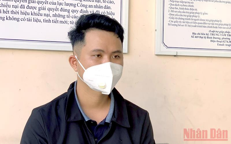 Đối tượng Nguyễn Đình Nhuận đang bị tạm giữ. Đối tượng Nguyễn Đình Nhuận đang bị tạm giữ.