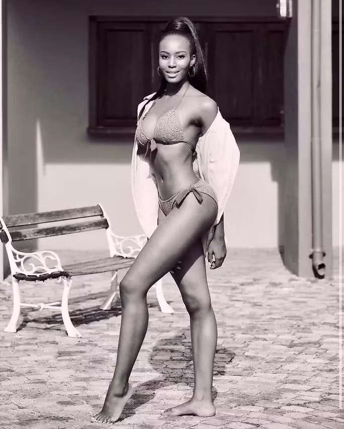 Tân Hoa hậu Nam Phi cho biết cô sẽ nỗ lực để nâng cao hơn nữa nhận thức về các vấn đề thất nghiệp và xóa bỏ nó trong hành trình của mình.