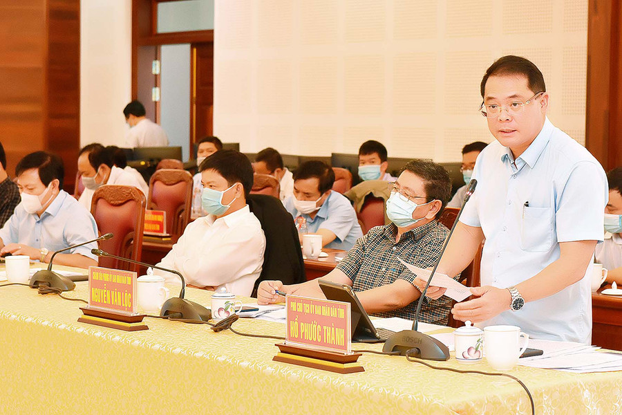 Phó Chủ tịch UBND tỉnh Hồ Phước Thành phát biểu tại hội nghị. Ảnh: Đức Thụy Phó Chủ tịch UBND tỉnh Hồ Phước Thành phát biểu tại buổi gặp mặt. Ảnh: Đức Thụy