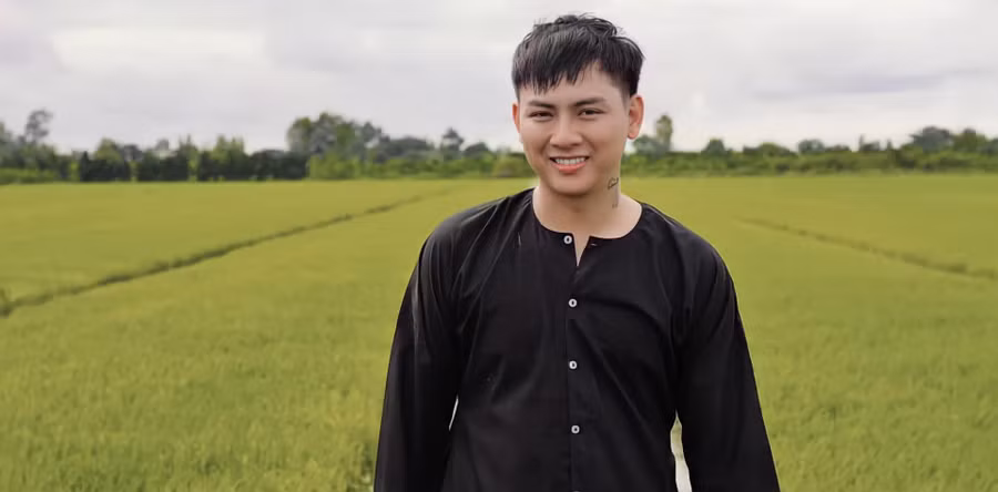 Hoài Lâm đang ráo riết chuẩn bị cho sản phẩm mới. Ảnh: FBNV