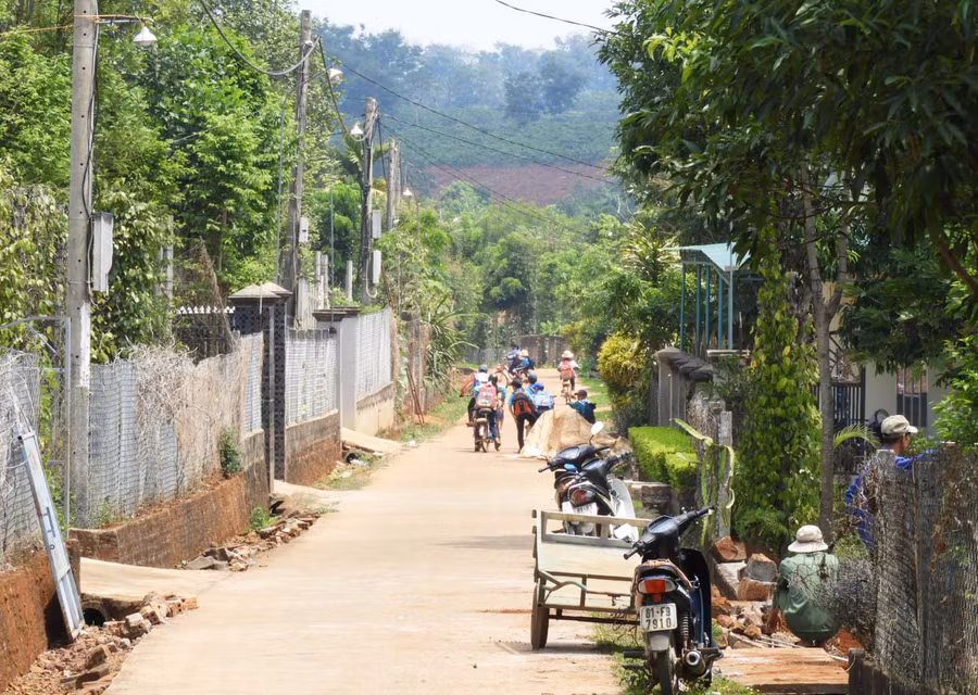 -Kênh tín dụng chính sách đã góp phần xây dựng nông thôn mới, làm thay đổi bộ mặt nông thôn trên địa bàn huyện Ia Grai. Ảnh: Thanh Nhật