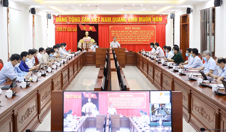 Quang cảnh hội nghị tại điểm cầu Tỉnh ủy. Ảnh: Anh Huy