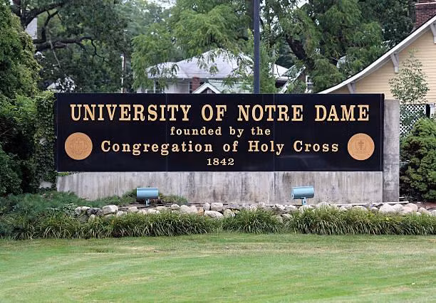 Đại học Notre Dame nơi dự kiến sẽ thành lập công ty mới chuyên sản xuất thiết bị mới. Ảnh: Shutterstock