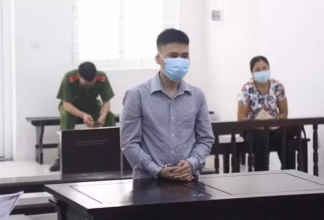 Nguyễn Văn Tùng tại phiên toà. Ảnh: L.V