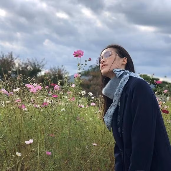 Nhan sắc đời thường của Hoa hậu Thùy Dung.