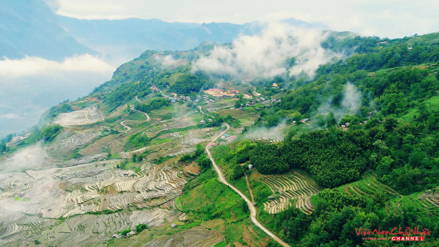 Nữ diễn viên Cha cõng con cho biết cô sản xuất kênh này vì quá đam mê những cảnh sắc thiên nhiên Việt Nam. Ảnh: ĐPCC Nữ diễn viên Cha cõng con cho biết cô sản xuất kênh này vì quá đam mê những cảnh sắc thiên nhiên Việt Nam. Ảnh: ĐPCC