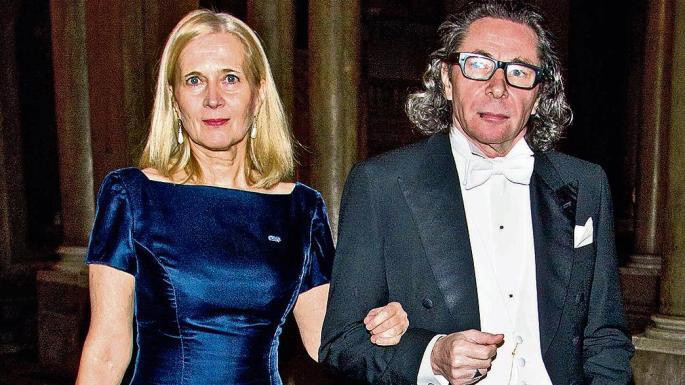  Bà Katarina Frostenson và chồng Jean-Claude Arnault. Ảnh: THE TIMES
