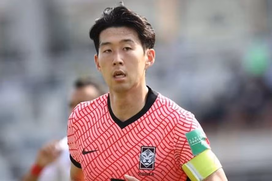 Son Heung-min ghi bàn quyết định giúp tuyển Hàn Quốc thắng Syria 2-1. Ảnh: Getty.