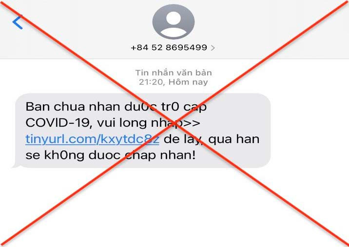 Người dân cần cảnh giác khi nhận được những tin nhắn như trên. Ảnh: Thu Hà Người dân cần cảnh giác khi nhận được những tin nhắn như trên. Ảnh: Thu Hà