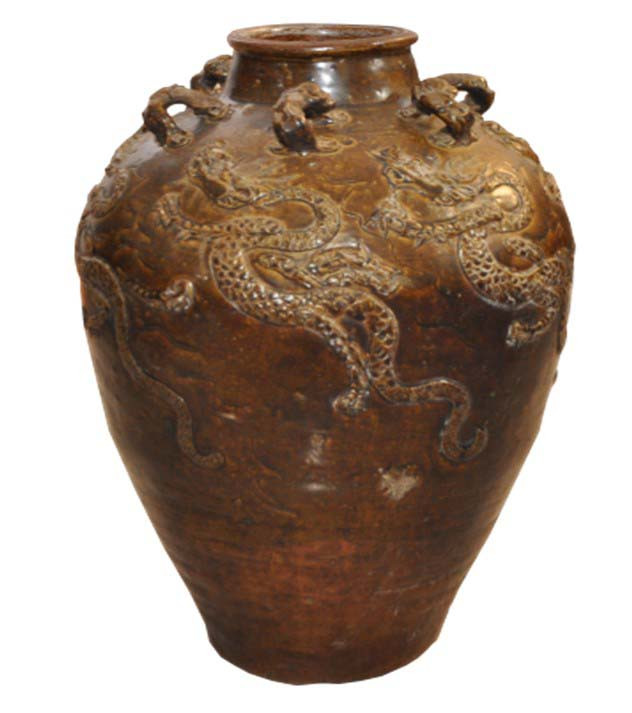 Ché Gò Sành (thế kỷ XIV) đang lưu giữ tại Bảo tàng tỉnh Gia Lai. Ảnh: Xuân Toản