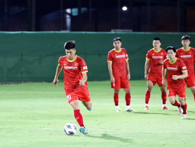  Công Phượng hay Văn Toàn là những nhân tố được người hâm mộ kì vọng sẽ thay Văn Đức đá chính khi đội tuyển Việt Nam làm khách của Oman vào ngày 12-10 tới