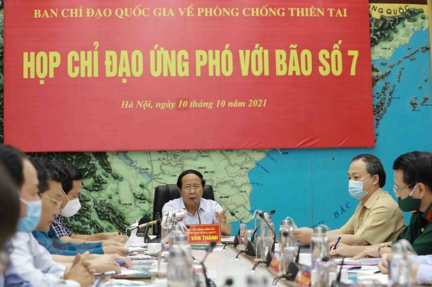 Phó Thủ tướng Lê Văn Thành phát biểu chỉ đạo công tác ứng phó với bão số 7. (Ảnh: Vũ Sinh/TTXVN) Phó Thủ tướng Lê Văn Thành phát biểu chỉ đạo công tác ứng phó với bão số 7. (Ảnh: Vũ Sinh/TTXVN)