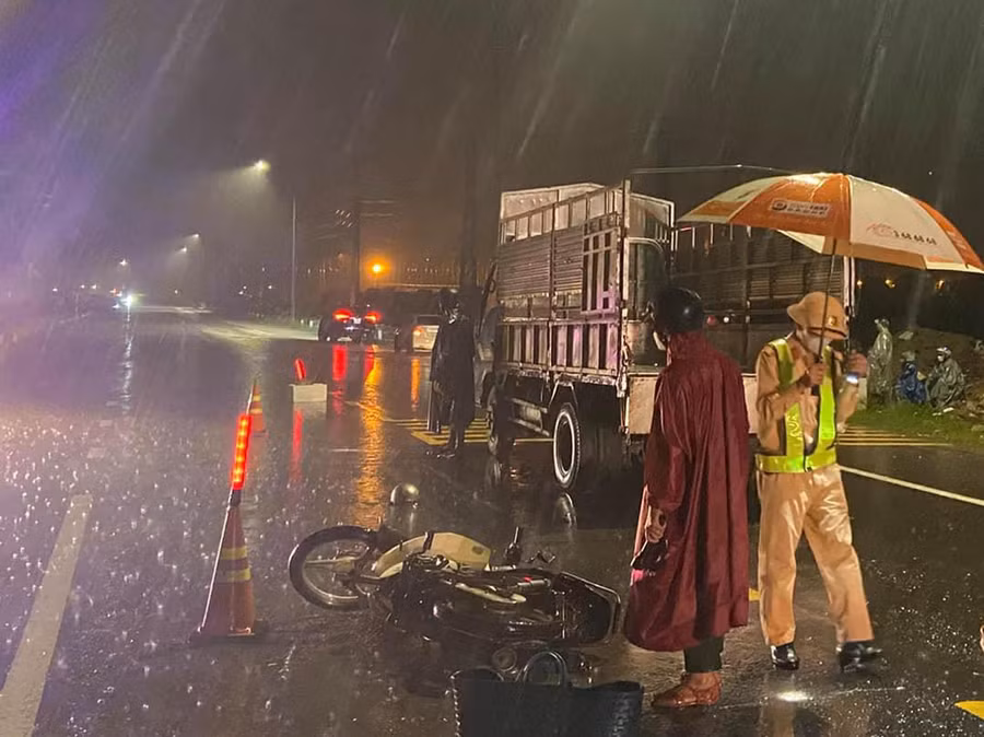 Hiện trường vụ tai nạn. Ảnh: Hoàng Trọng