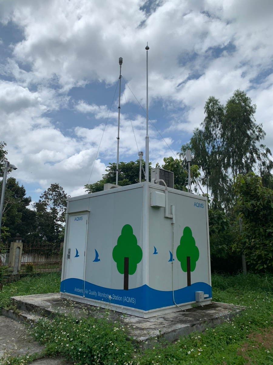 Sở Tài nguyên và Môi trường đã đầu tư lắp đặt 3 trạm quan trắc khí thải tự động liên tục để theo giỏi chất lượng không khí trên địa bàn. Ảnh: Hồng Thương
