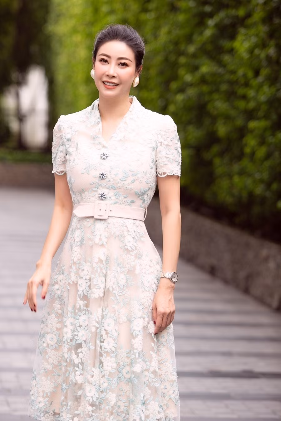 Hoa hậu Hà Kiều Anh đã có nhiều năm kinh nghiệm làm giám khảo các cuộc thi nhan sắc trong đó có Hoa hậu Việt Nam. Bởi vậy việc người đẹp đảm nhiệm vị trí 