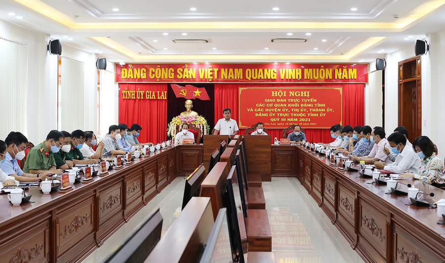 Quang cảnh hội nghị tại điểm cầu Tỉnh ủy. Ảnh: Anh Huy Quang cảnh hội nghị tại điểm cầu Tỉnh ủy. Ảnh: Anh Huy