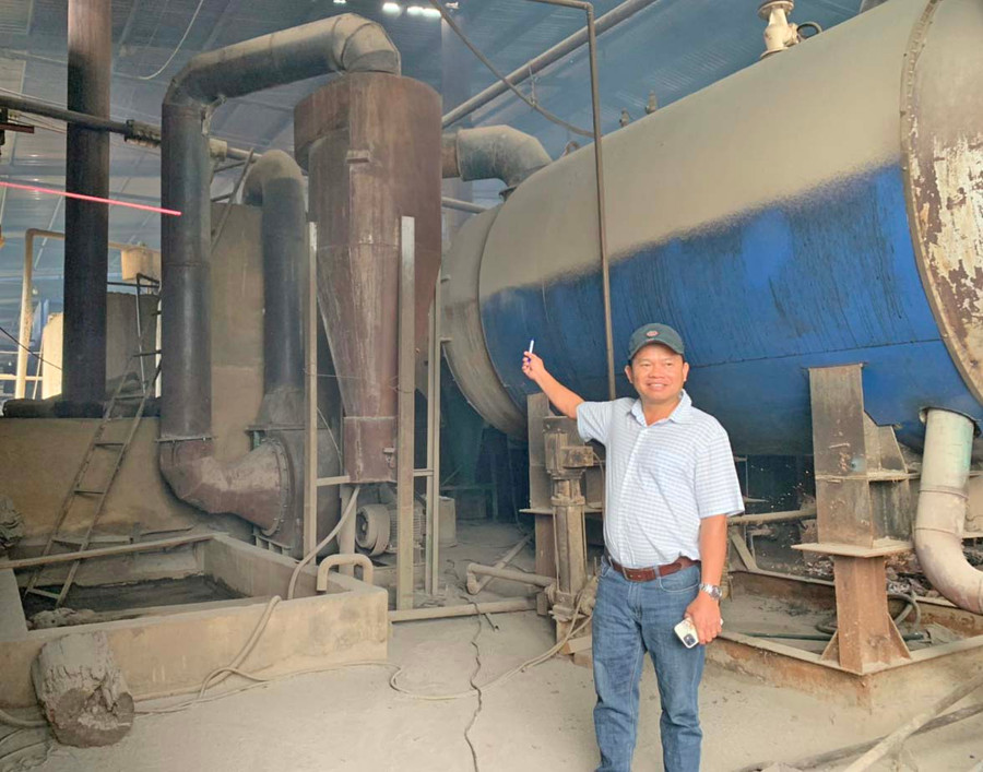 Công ty TNHH Tân Ia Băng đã xây dựng hệ thống lắng lọc khí thải để hạn chế ô nhiễm ra môi trường. Ảnh: Hồng Thương