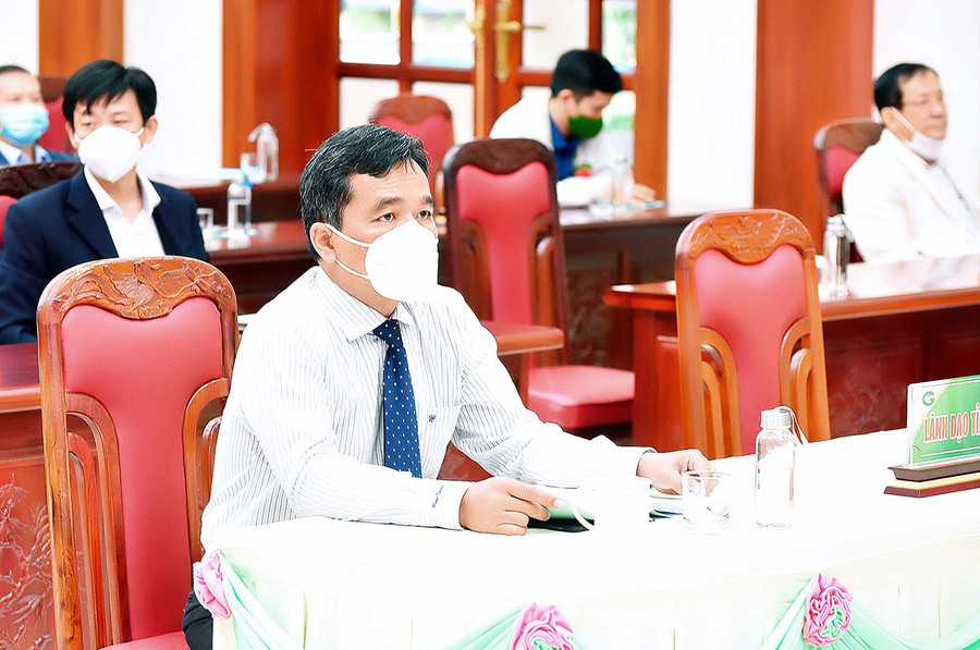 0- Lãnh đạo tỉnh tham dự đại hội.jpg