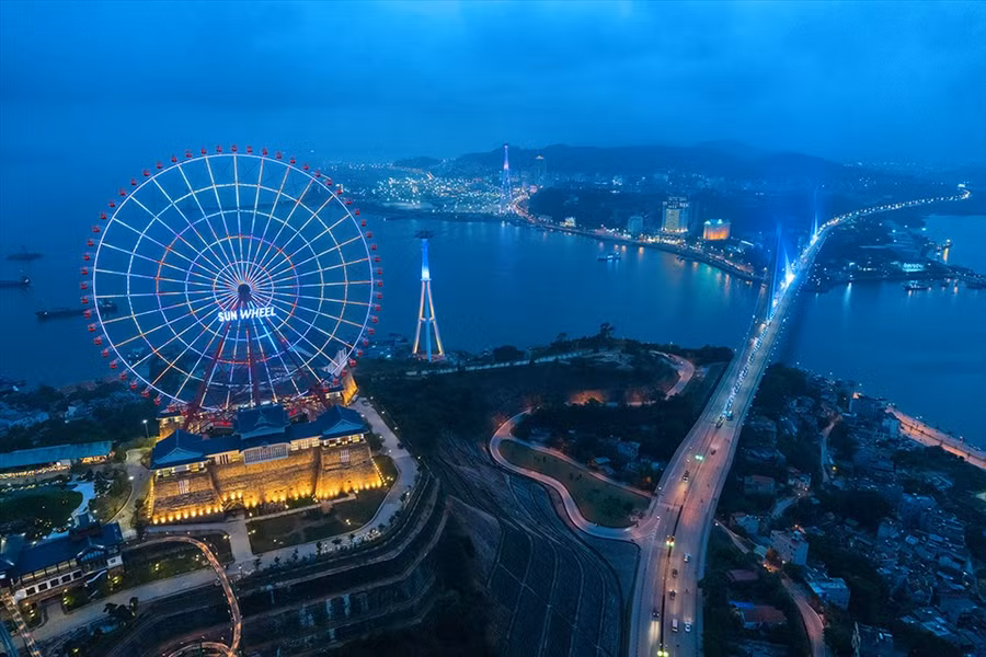 TP. Hạ Long sẵn sàng đón khách trở lại sau những ngày giãn cách. Ảnh: Hà