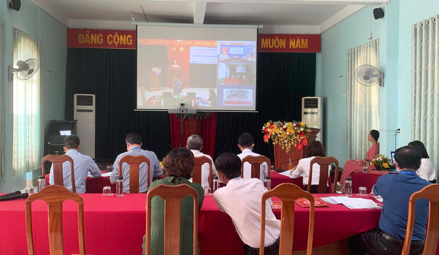 Quang cảnh Hội thi Báo cáo viên, truyên truyền viên giỏi cấp huyện năm 2021 tại điểm cầu trung tâm Đảng ủy Khối các Co quan và Doanh nghiệp tỉnh. Ảnh: Phương Linh