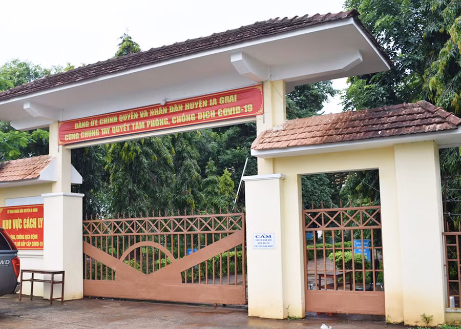 Các địa phương sẽ tiếp tục trưng dụng trường THPT làm khu cách ly tập trung công dân về từ vùng dịch. Ảnh: Thiên Di