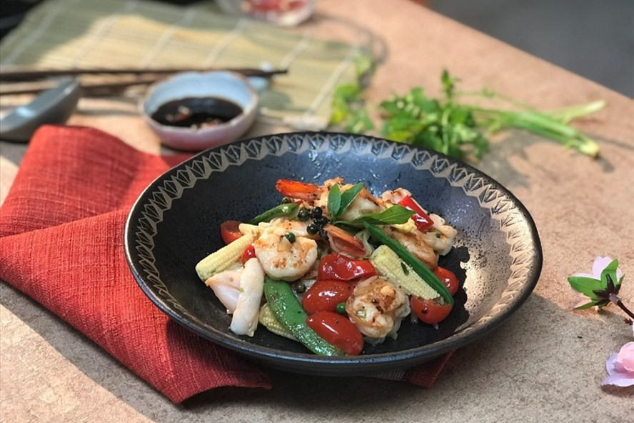 Món mì xào được trình bày ngon mắt. Ảnh: Minh Vân Món mì xào được trình bày ngon mắt. Ảnh: Minh Vân