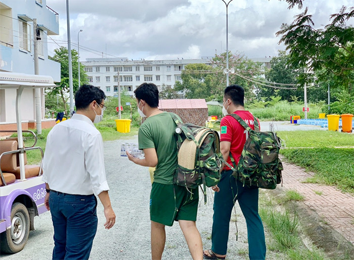 Lực lượng hỗ trợ lần lượt rời đi.