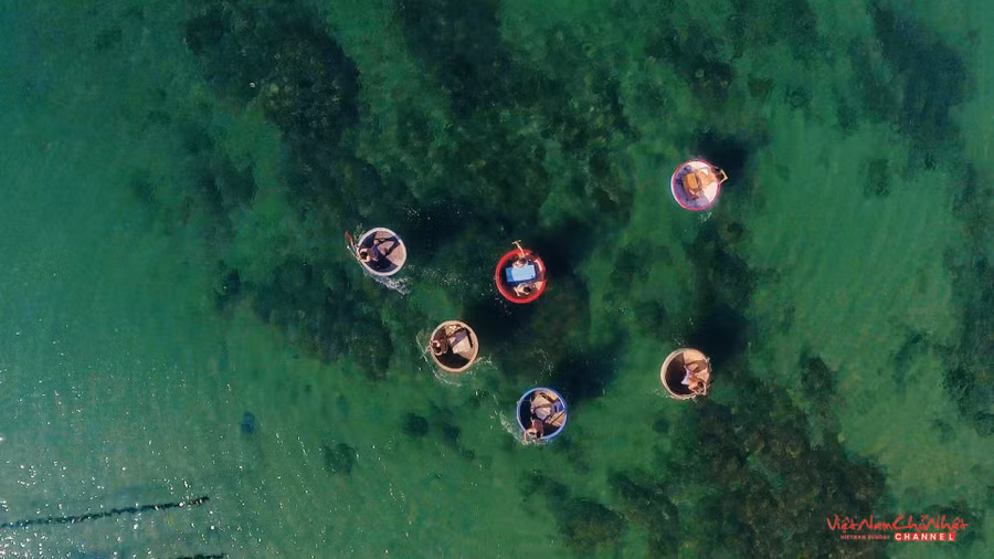 Kênh YouTube này sẽ tập trung khai thác vẻ đẹp của thiên nhiên và con người ở mọi miền đất nước. Ảnh: ĐPCC Kênh YouTube này sẽ tập trung khai thác vẻ đẹp của thiên nhiên và con người ở mọi miền đất nước. Ảnh: ĐPCC