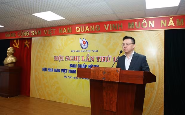  Tân Chủ tịch Hội Nhà báo Việt Nam Lê Quốc Minh phát biểu tại hội nghị. (Ảnh: Vietnam+)