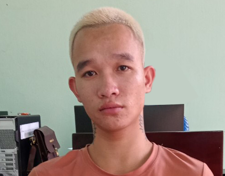 Đối tượng Lê Văn Trường tại cơ quan điều tra Công an huyện Đak Đoa. Ảnh: Lê Anh Đối tượng Lê Văn Trường tại cơ quan điều tra Công an huyện Đak Đoa. Ảnh: Lê Anh