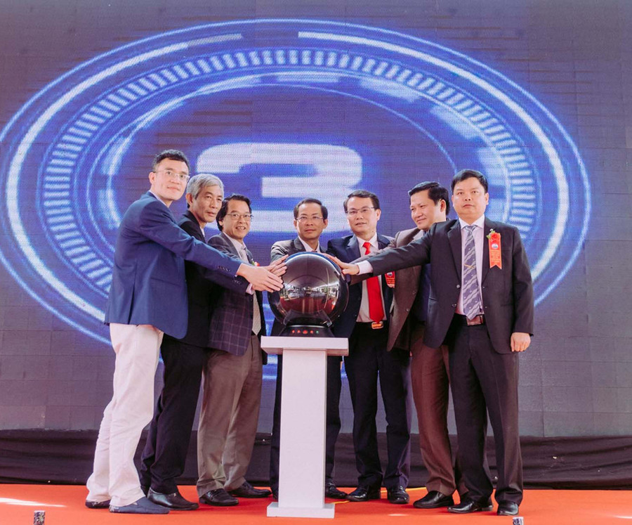 2 Lễ bàn giao thử nghiệm Dự án Pleiku smart. Ảnh Quỳnh Trang.jpg