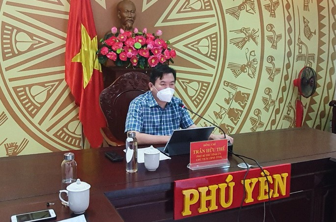  Ông Trần Hữu Thế, Chủ tịch UBND tỉnh Phú Yên, nhìn nhận địa phương và người dân Phú Yên có kinh nghiệm chống bão tốt nhưng chống lũ chưa tốt