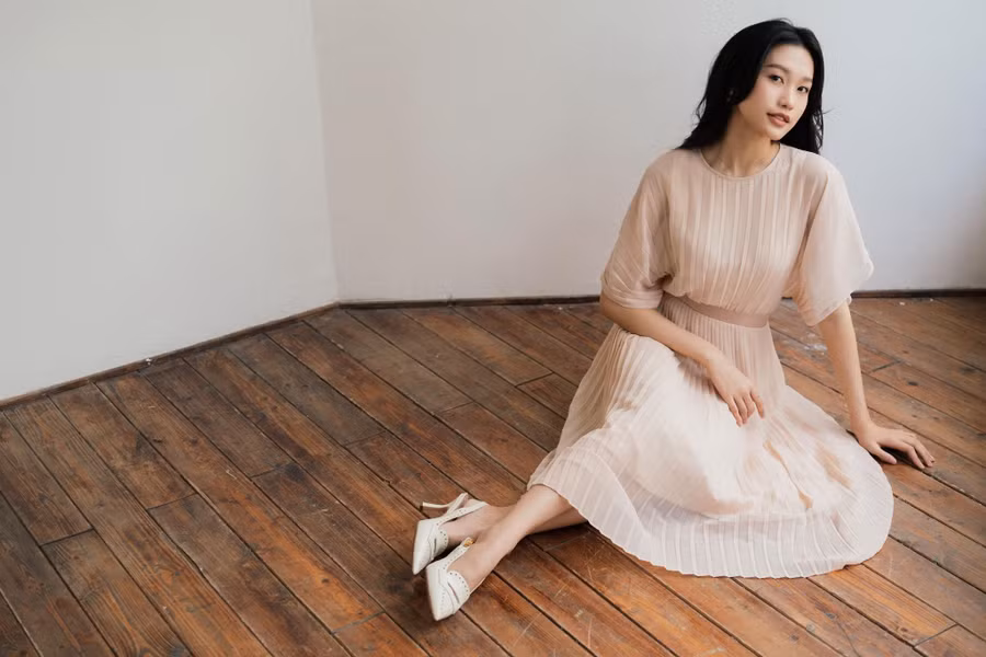 Hải My chia sẻ ngoài những khó khăn do dịch gây ra thì cô cũng có thêm nhiều thời gian để thực hiện các công việc mình thích như học nấu ăn từ mẹ hay học kinh doanh từ bố. Người đẹp còn cố gắng suy nghĩ về những điều tốt đẹp, tránh gặp áp lực trong khoảng thời gian bị 