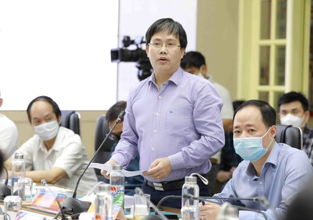 Giám đốc Trung tâm Dự báo Khí trượng Thuỷ văn Quốc gia Mai Văn Khiêm báo cáo về tình hình của bão số 7. (Ảnh: Vũ Sinh/TTXVN) Giám đốc Trung tâm Dự báo Khí trượng Thuỷ văn Quốc gia Mai Văn Khiêm báo cáo về tình hình của bão số 7. (Ảnh: Vũ Sinh/TTXVN)