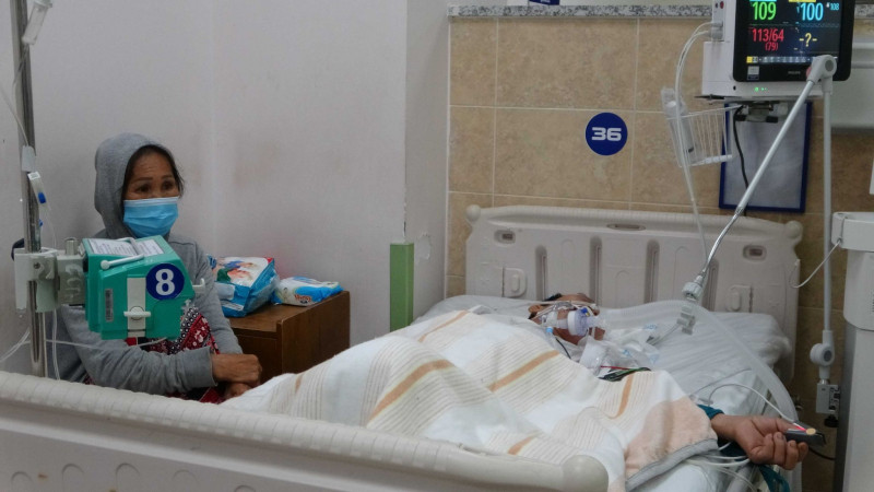  Một trường hợp ngộ độc đang được cấp cứu tại bệnh viện.