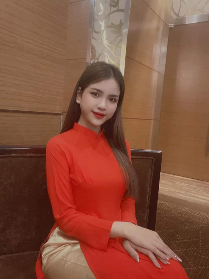 Cô cho biết mình yêu mảnh đất Tây nguyên, dù nơi này còn nhiều khó khăn nhưng luôn có những điều giản dị, hạnh phúc. Ảnh: BTC