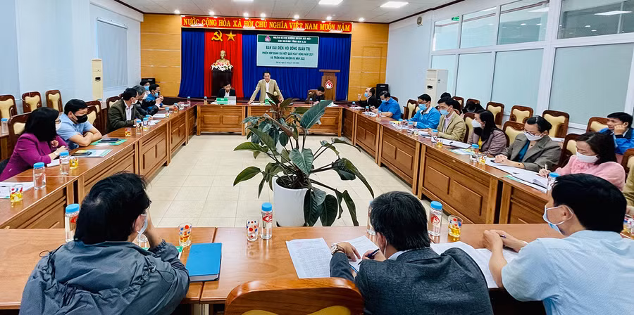 Quang cảnh phiên họp. Ảnh: Vũ Thảo