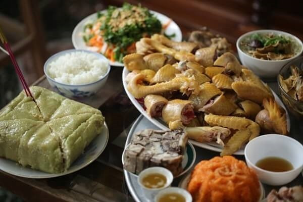 Mâm cơm cúng miền Bắc. Ảnh: TL Mâm cơm cúng miền Bắc. Ảnh: TL