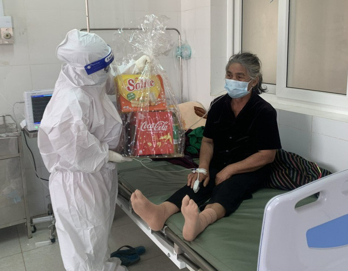 Gúp người bệnh có một cái Tết ấm áp hơn