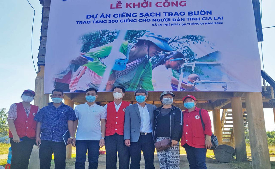 Khởi công công trình giếng nước cộng đồng tại làng Tum, xã Ia Phí, huyện Chư Păh. 